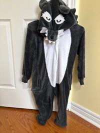 Wolf costume 