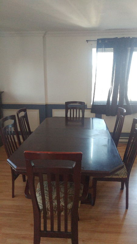 Kitchen table 6 chairs+Buffet / Table Cuisine 6 chaises+Buffet dans Mobilier de salle à manger et cuisine  à Ouest de l’Île - Image 4