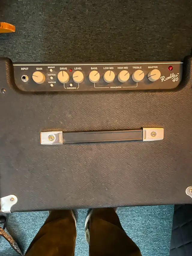 Fender amplifier for bass for sale.62863731628161121
