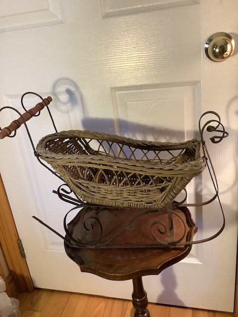 Lg Vintage Woven Wicker Wood &amp; Metal Sleigh in Home Décor & Accents in Belleville