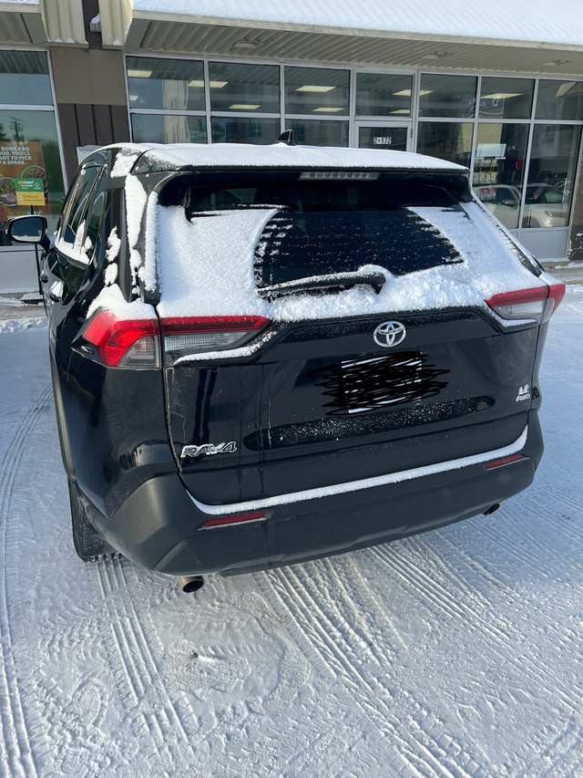 2022 Toyota RAV 4 LE AWD in Cars & Trucks in Winnipeg - Image 2