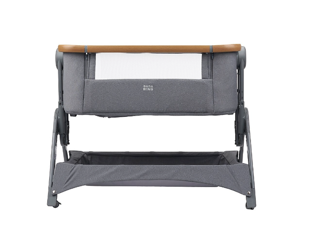 LN Travel Crib with waterproof sheets! in Cribs in City of Toronto - Image 6