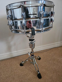 Yamaha SD266A snare drum w/SS-950  snare stand.