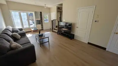 Prime Ancaster Location | Freshly Renovated | 2 Furnished Rooms 1.5 Bath Clean, updated, and move-in...