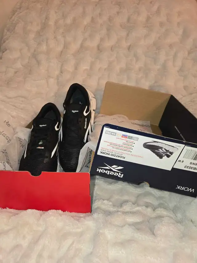 Reebok safety shoes NEW in Men's Shoes in Kitchener / Waterloo - Image 4