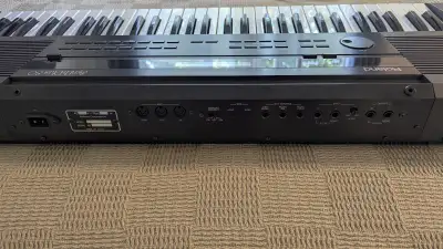 Roland Synth Plus 80 - Alpha Juno 2 with speakers - like new, View more