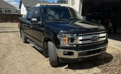 2020 F-150 Coyote V8 117xxx km Just goes back a forth from work and pulls my holiday trailer 2-3 tim...