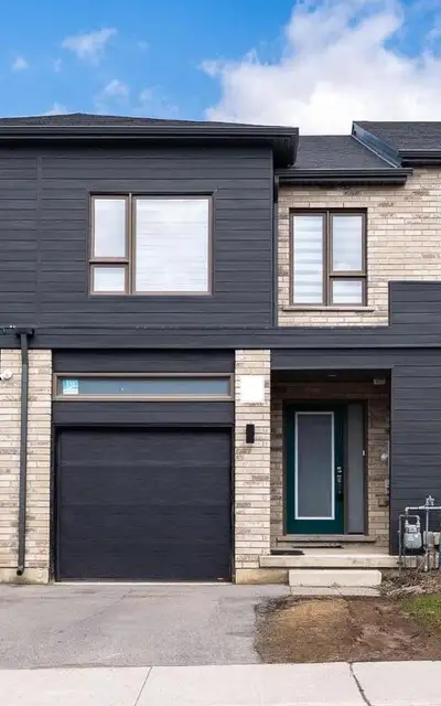 Available for rent from June 1: Beautiful 3 bed, 2.5 bath town house located in the highly desirable...