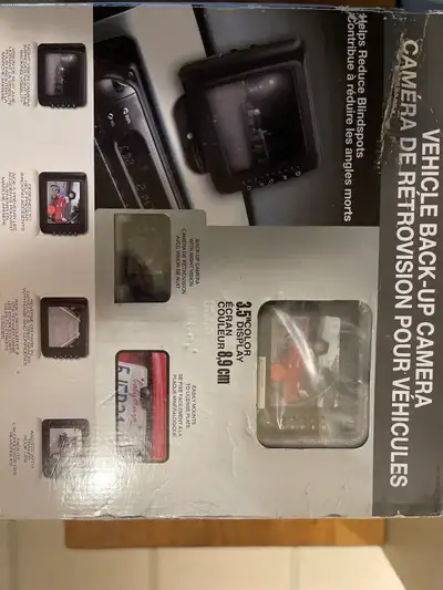 This new-in-box vehicle back-up camera features a 3.5-inch color display and 2.4GHz wireless technol...
