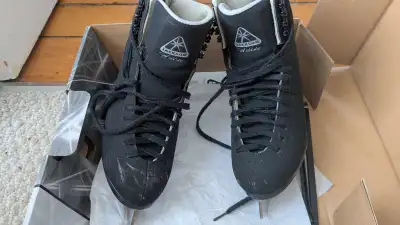 Jackson Figure Skates 4.5M, View more