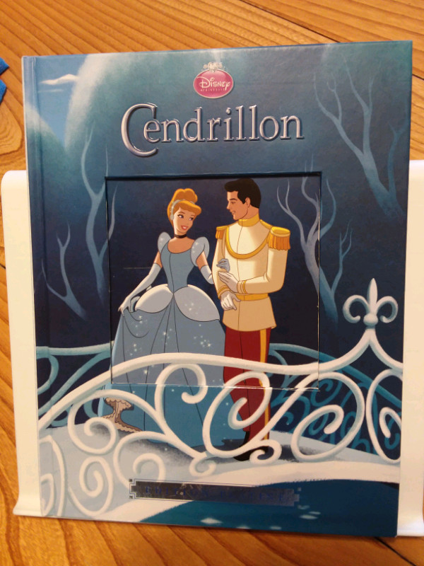 DISNEY CENDRILLON  EDITION PLATINE  dans Livres jeunesse et ados  à Lanaudière