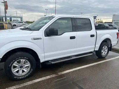 2019 Ford F150 XLT -Low Kms!