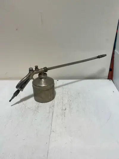 Lincoln Engineering Oil Spray Gun Model 825, View more
