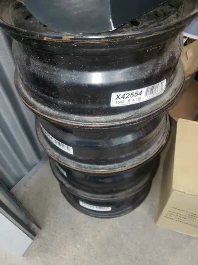 X42554 15x6 steel wheels. Set of four. Used one season. No tires included. $200 for the set, or try...