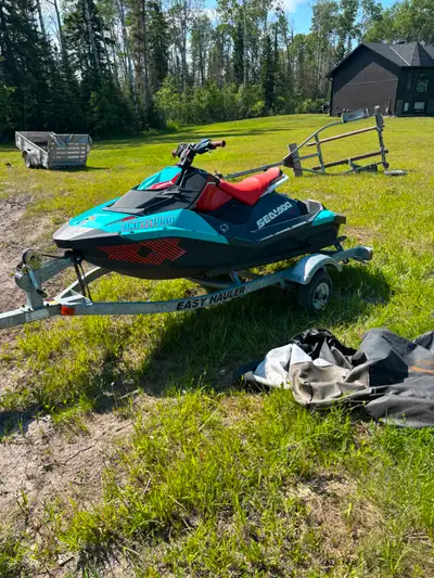 2018 spark trixx reverse, trim, brake, galvanized trailer and factory cover, only 86 hours.