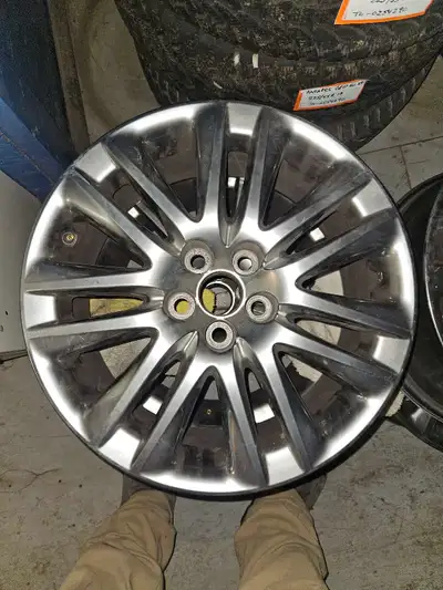 Lexus rims. 2007 lexus gs350 19 inch 5x114.3mm (5x4.5 inch) bolt pattern and a 60.1mm center bore Ti...