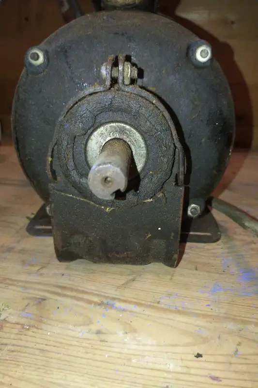 Electric Motor - GE, 1/3 HP, 1725 RPM, 110-220V, Type KC in Power Tools in Markham / York Region - Image 3