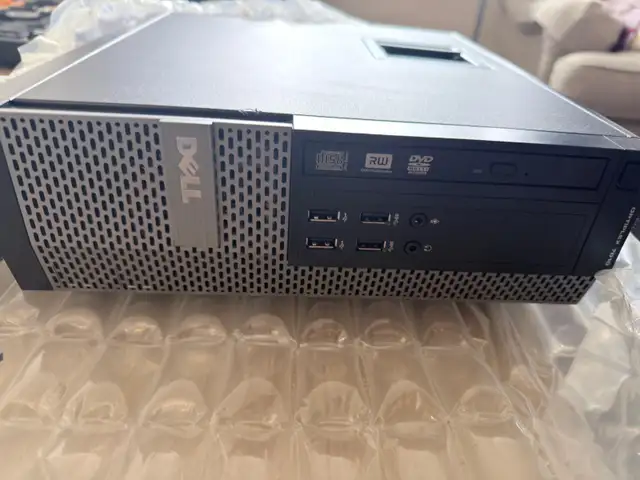 Dell Optiplex 7020 Small Form Desktop in Desktop Computers in City of Toronto - Image 2