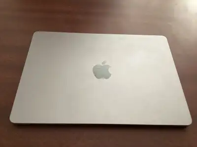 MacBook Air 2022 M2 13”, View more