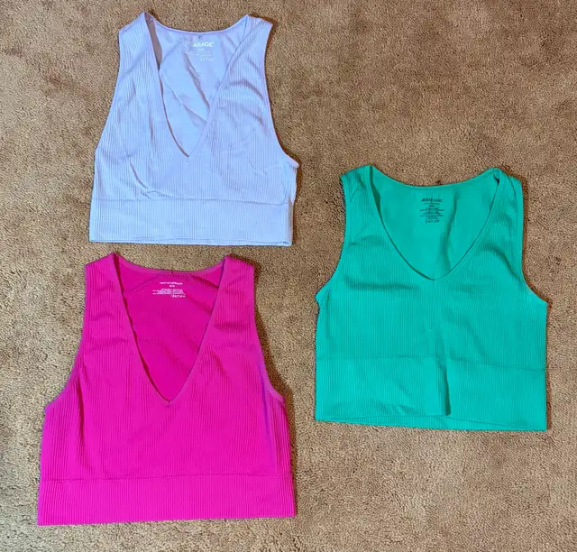 Women’s Going Out Tanks in Women's - Tops & Outerwear in Kitchener / Waterloo - Image 2