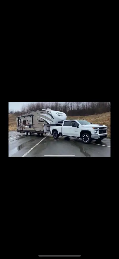 2015 Keystone cougar 26SAB fifth wheel and a 2020 Chevy Silverado 2500 series diesel both come with...