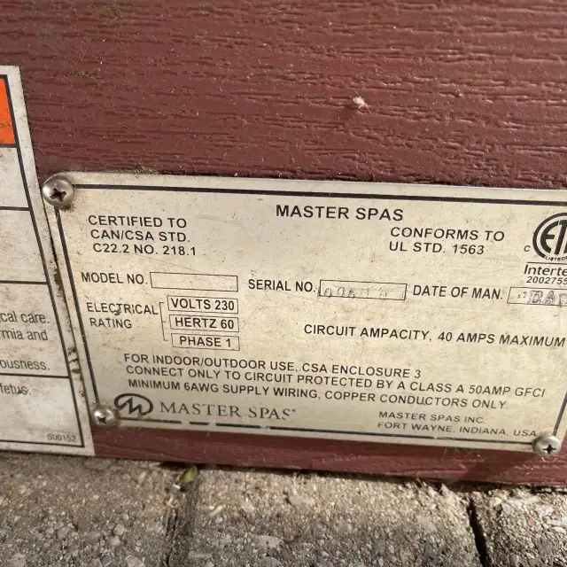 HOT TUB FOR SALE - USED in Hot Tubs & Pools in Kitchener / Waterloo - Image 6