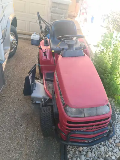 Honda 4514 hydrostatic. Runs great
