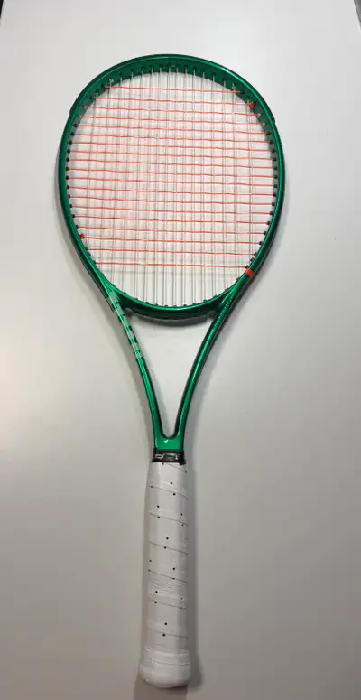 Wilson Blade 98 v10 (L3, 4 3/8 Grip), View more