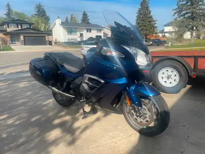 2015 Triumph Trophy, 1215cc 3 cylinder. I’m the second owner, purchased from Island Motorcycle Compa...