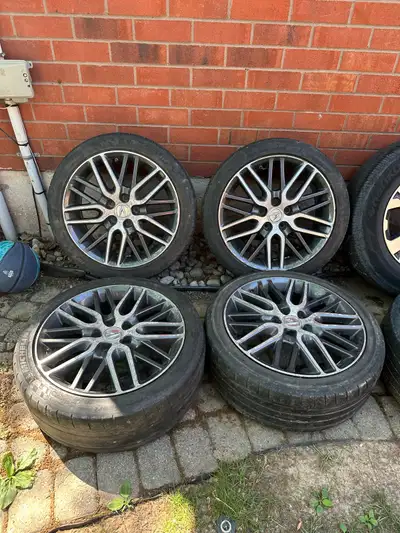 Selling a Set of OEM 18” Honda/Acura Rims On Michelin tires. Tires are done. Bolt Pattern 5x114.3 Sh...