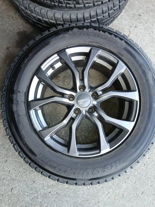 225/65R17 Yokohama Winter Tires on 17" RWC Alloys 5x112 rims in Tires & Rims in Ottawa - Image 2