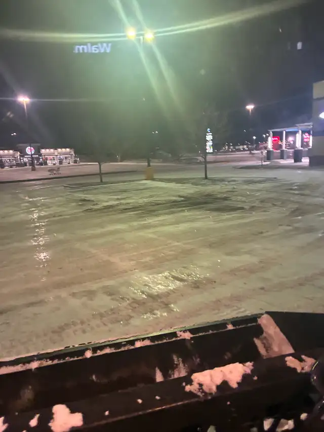 Snow Clearing/Removal559277755429693442