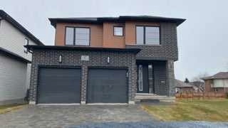 4 BEDROOM, 3 BATHROOM FORSALE in Houses for Sale in London