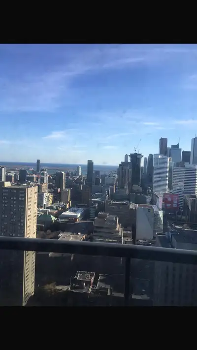 1 bed + den for rent @ 21 Carlton downtown Toronto