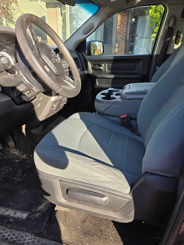 2015 Ram 1500 SLT595067048801095689