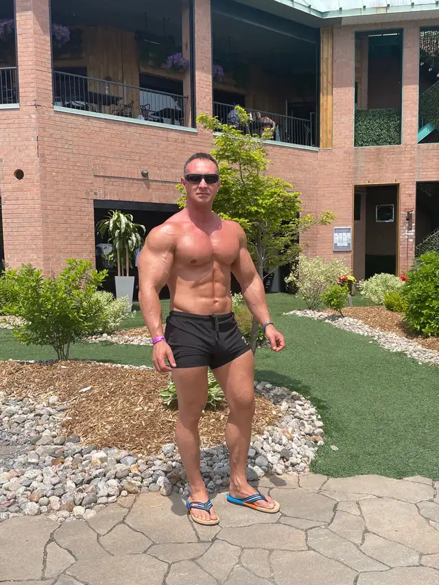 personal trainer private gym 62863228025602122