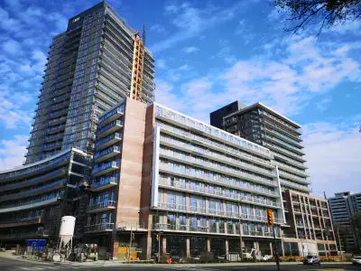 2bed 2bath-Don Mills & Sheppard-new unit- 2350-August 1
