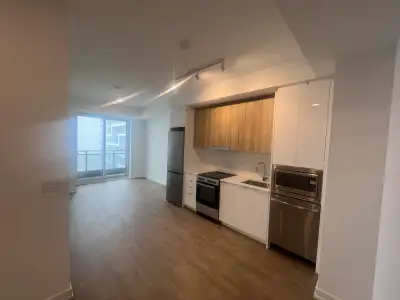 This one-bedroom condo features modern amenities and stylish finishes, perfect for comfortable urban...