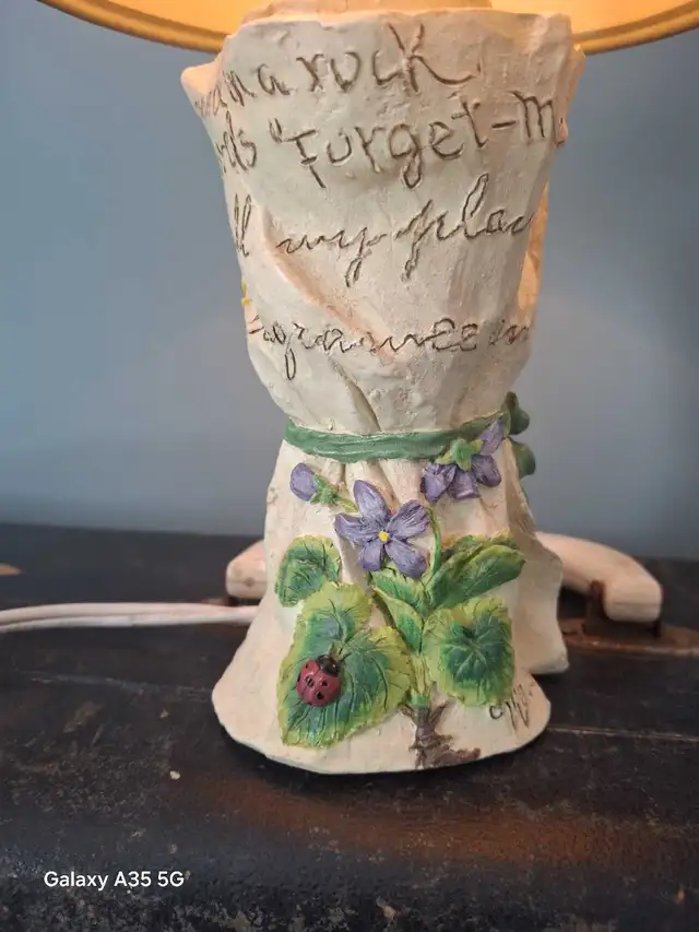 vintage lamps in Indoor Lighting & Fans in Trenton - Image 6