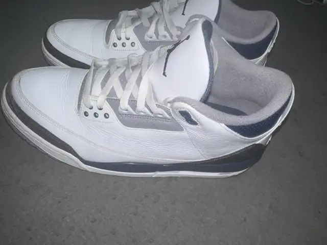 JORDAN RETRO 3 Size 12 *REAL* in Men's Shoes in City of Toronto - Image 3