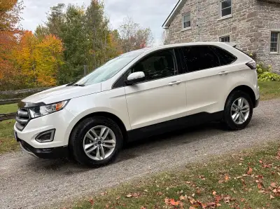 2018 Ford Edge SEL. V6. 194000km. Leather interior, fully loaded, winter and summer floor mats. Pano...
