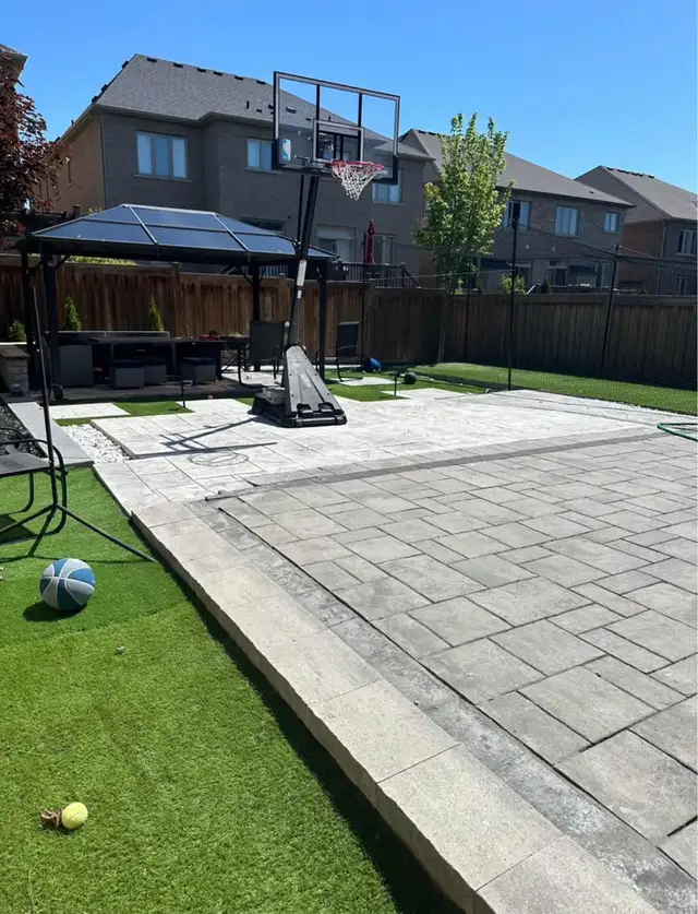 All over construction63005665299715124