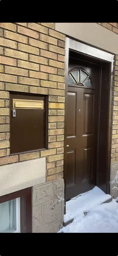 New Basement Apartment + Nice Renovation Close to DT Kitchener