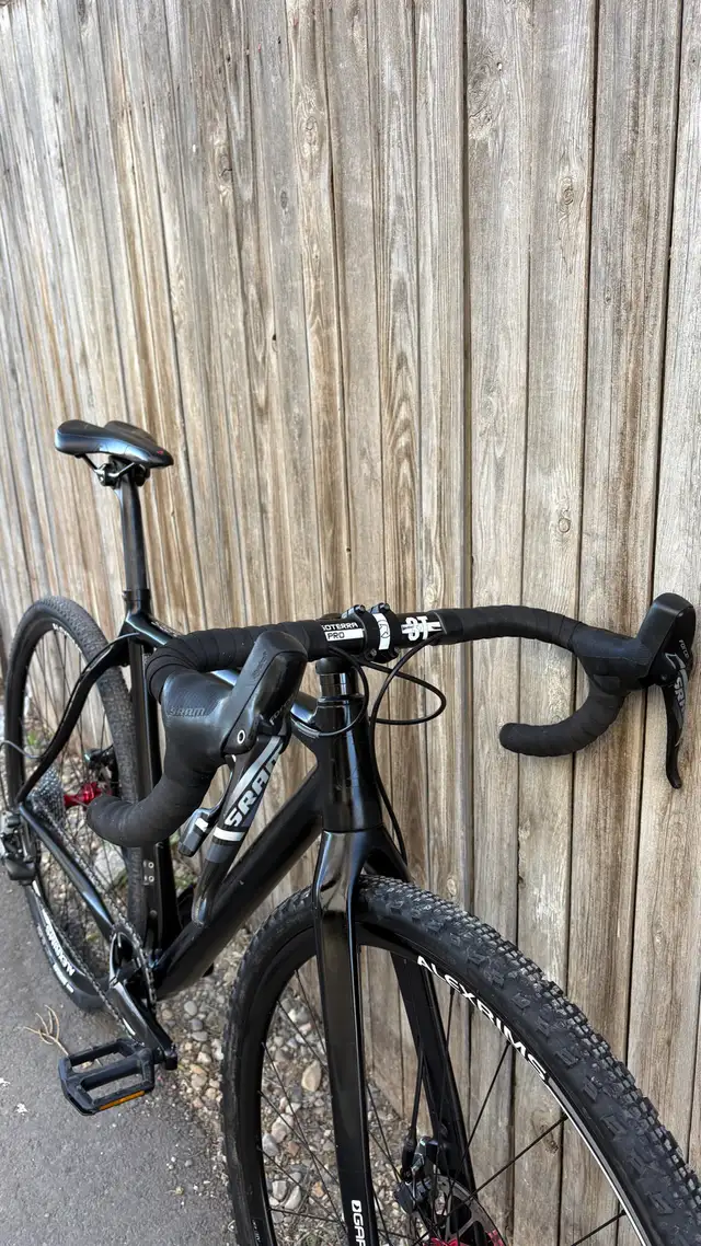Garneu Steeple xc Full carbon gravel bike  in Road in Calgary - Image 7
