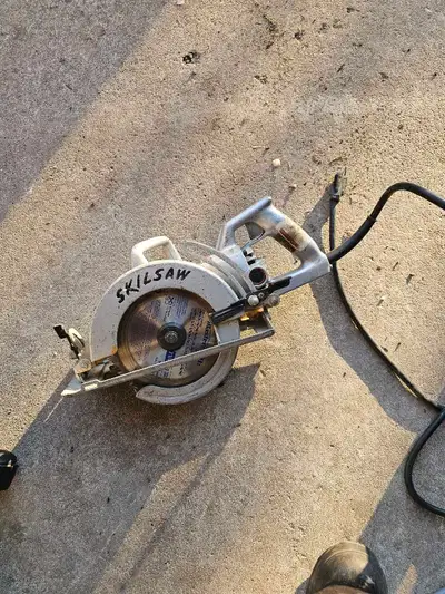 SKIL Skilsaw 77 7-1/4 Circular Saw heavy duty, View more