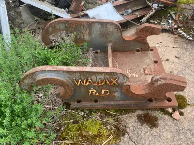 Wajax hook. Dimensions…21” inside hook attachment, 32x27 base, 17” tall , 44” entire hook attachment...