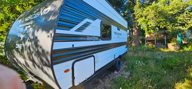 4-Season Grand Design Transcend ONE 151B in Travel Trailers & Campers in Campbell River - Image 7