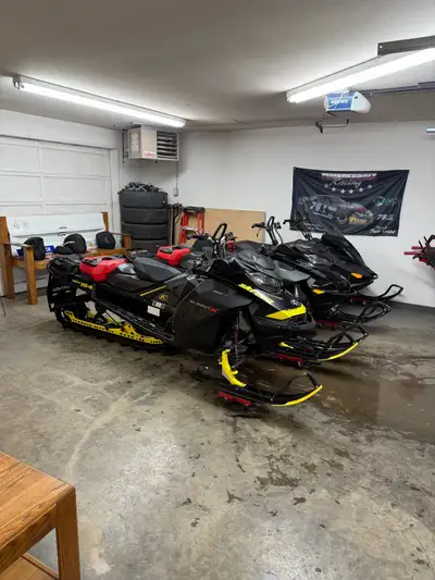 Very clean sled for the year and has been well looked after. It has a crate motor with approximately...