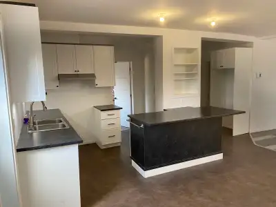 Très grand 6 1/2 ,prêt du quai municipale, nouvelle bâtisse rénové en 2022