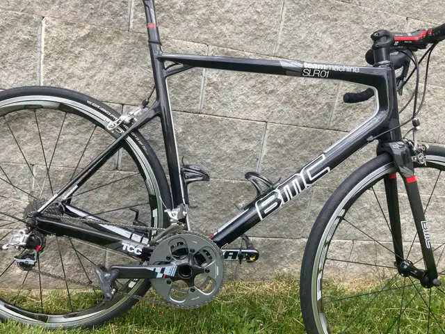 2012 BMC Teammachine SLR01 SRAM Red in Road in Ottawa - Image 4